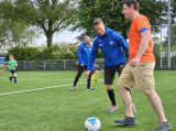 Laatste training S.K.N.W.K. JO7-1 (partijtje tegen de ouders) van maandag 27 mei 2024 (54/180)